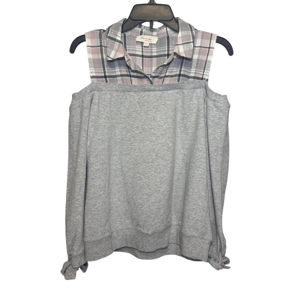 Two by Vince Camuto cold shoulder top with ties on sleeves‎ Size Small